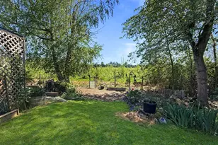 18425 NE 95th St, Redmond, WA 98052 - Photo 27