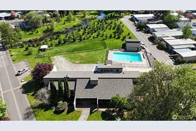 18425 NE 95th Street #34, Redmond, WA 98052 - Photo 31