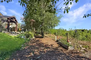 18425 NE 95th St, Redmond, WA 98052 - Photo 25