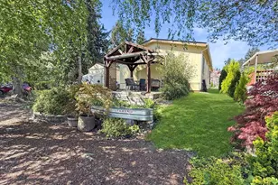 18425 NE 95th St, Redmond, WA 98052 - Photo 15