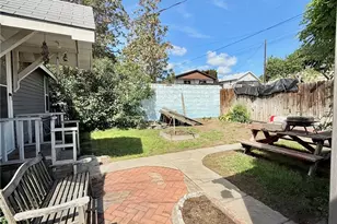 213 Bartlett Ave E, Omak, WA 98841 - Photo 9