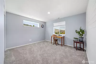609 N Bradley Street, Chelan, WA 98816 - Photo 23