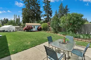 18204 59th Pl W, Lynnwood, WA 98037 - Photo 23