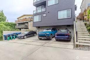 3625 13th Ave W, Seattle, WA 98119 - Photo 3