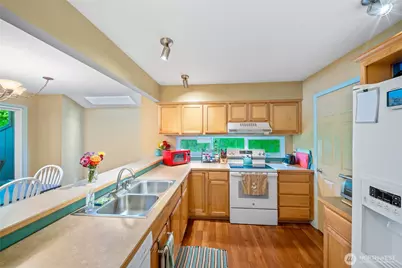 227 Lark Street SW #E, Tumwater, WA 98512 - Photo 11