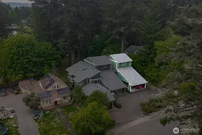 227 Lark Street SW #E, Tumwater, WA 98512 - Photo 3