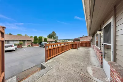 4050 W Lake Sammamish Parkway NE #2, Redmond, WA 98052 - Photo 33