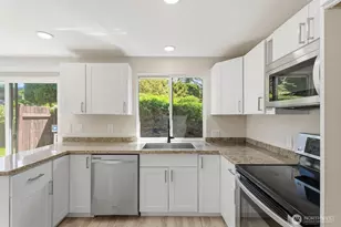 5311 188th St SW, Lynnwood, WA 98037 - Photo 3