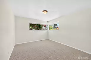 10612 Waller Rd E, Tacoma, WA 98446 - Photo 5