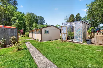 10612 Waller Road E, Tacoma, WA 98446 - Photo 21