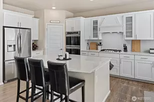 17525 Crossing Dr E, Puyallup, WA 98374 - Photo 9