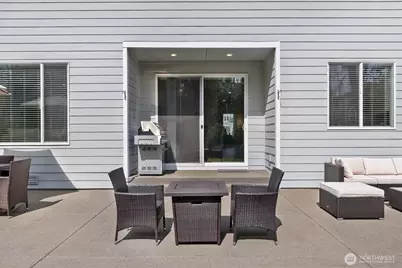 17525 Crossing Drive E, Puyallup, WA 98374 - Photo 33