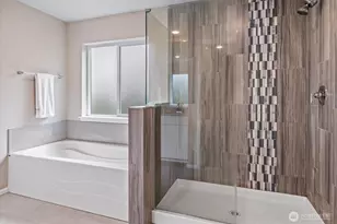 17525 Crossing Dr E, Puyallup, WA 98374 - Photo 23