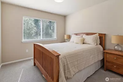 17525 Crossing Drive E, Puyallup, WA 98374 - Photo 27
