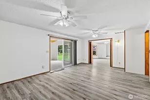 8011 188th Ave SW, Rochester, WA 98579 - Photo 11