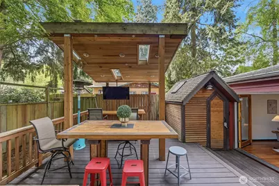 15749 Wallingford Avenue N, Shoreline, WA 98133 - Photo 11