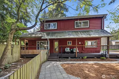 15749 Wallingford Avenue N, Shoreline, WA 98133 - Photo 1