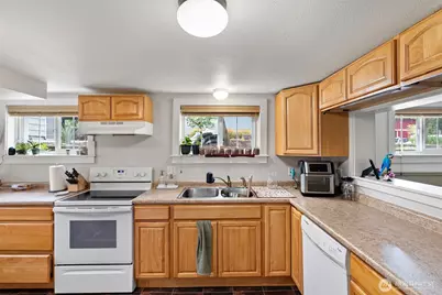 1536 Pennsylvania Avenue, Bremerton, WA 98337 - Photo 3