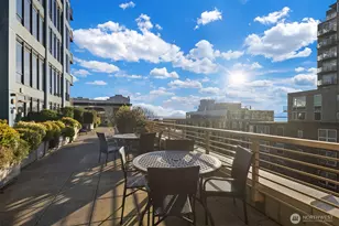 2716 Elliott, Seattle, WA 98121 - Photo 27