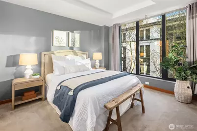 2716 Elliott #402, Seattle, WA 98121 - Photo 15