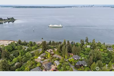 10879 Bill Point Circle NE, Bainbridge Island, WA 98110 - Photo 7