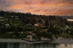 10879 Bill Point Cir NE, Bainbridge Island, WA 98110 - Photo 39