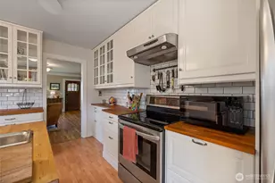 1406 N 11th St, Tacoma, WA 98403 - Photo 11