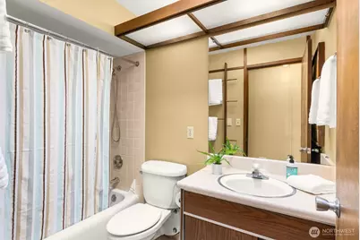 14517 Henderson Road NE, Bainbridge Island, WA 98110 - Photo 21
