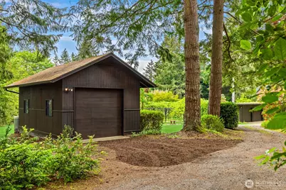 14517 Henderson Road NE, Bainbridge Island, WA 98110 - Photo 29