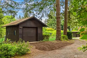 14517 Henderson Rd NE, Bainbridge Island, WA 98110 - Photo 29