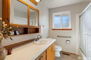 18390 E State Rt 3, Allyn, WA 98524 - Photo 29