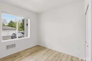 14915 38th Dr SE, Bothell, WA 98012 - Photo 19