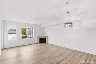 14915 38th Dr SE, Bothell, WA 98012 - Photo 9