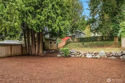 12517 22nd Avenue NE, Seattle, WA 98125 - Photo 31