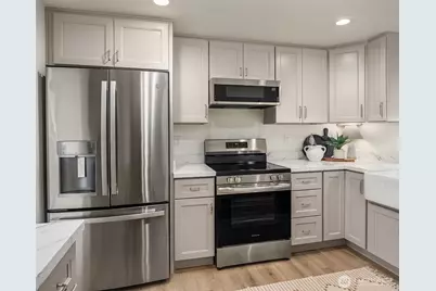 12517 22nd Avenue NE, Seattle, WA 98125 - Photo 5