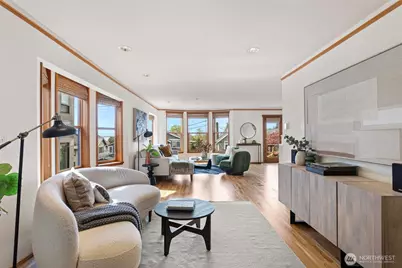 1524 10th Avenue W, Seattle, WA 98119 - Photo 9