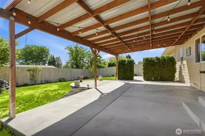 23 N 86th Avenue, Yakima, WA 98908 - Photo 15