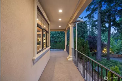 2010 222nd Avenue SE, Sammamish, WA 98075 - Photo 35