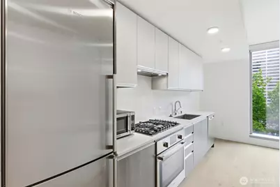 800 Columbia Street #702, Seattle, WA 98104 - Photo 7