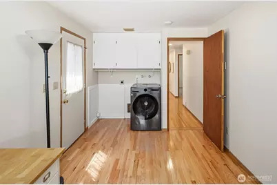 520 N 79th Street, Seattle, WA 98103 - Photo 23