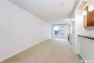 81 Clay Street #526, Seattle, WA 98121 - Photo 5