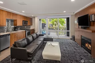 81 Clay St, Seattle, WA 98121 - Photo 17
