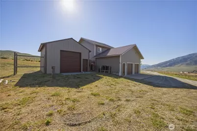 552 Bill Shaw Road, Pateros, WA 98846 - Photo 3