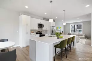 7925 230th St SW, Edmonds, WA 98026 - Photo 5