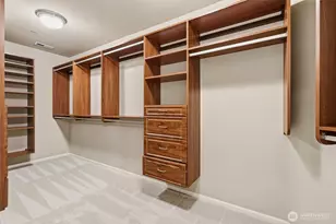 2734 NE Daphne St, Issaquah, WA 98029 - Photo 25