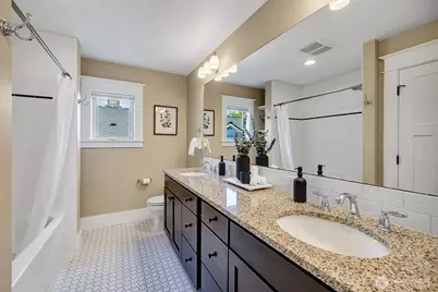 333 N 78th Street, Seattle, WA 98103 - Photo 29