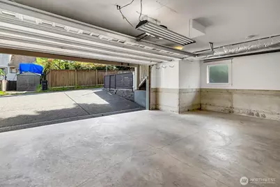 333 N 78th Street, Seattle, WA 98103 - Photo 33