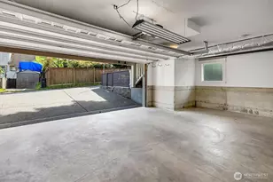 333 N 78th St, Seattle, WA 98103 - Photo 33