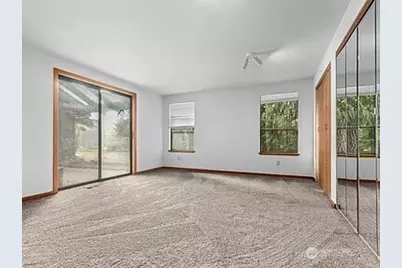 5008 NE 2nd Street, Renton, WA 98056 - Photo 3
