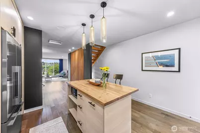 2265 14th Avenue W, Seattle, WA 98119 - Photo 7